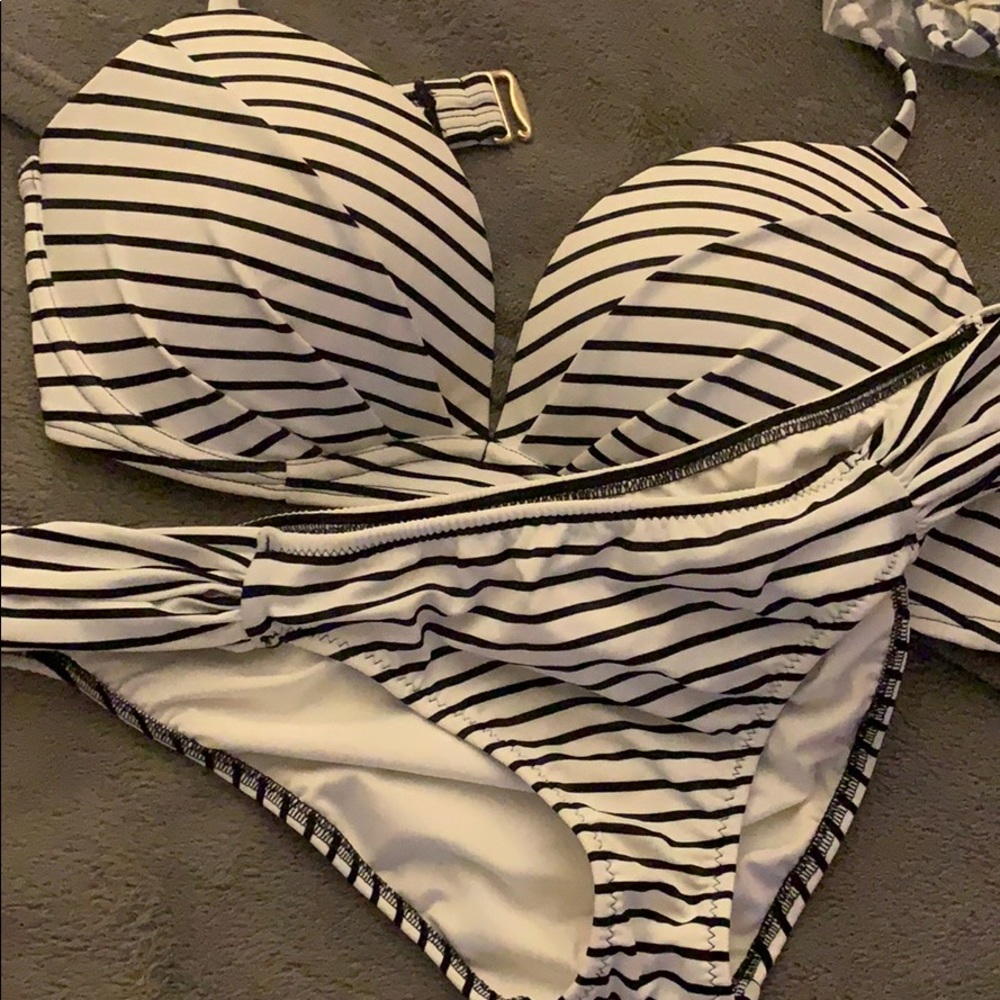Dark blue/white bikini set